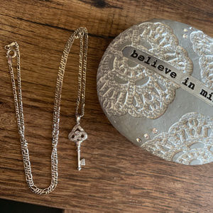 925 Italy Sterling Silver Key Pendant Necklace